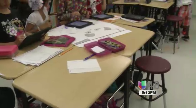 McAllen, Primer Distrito En El País Con Escritorios Diseñados Para Reducir Obesidad
