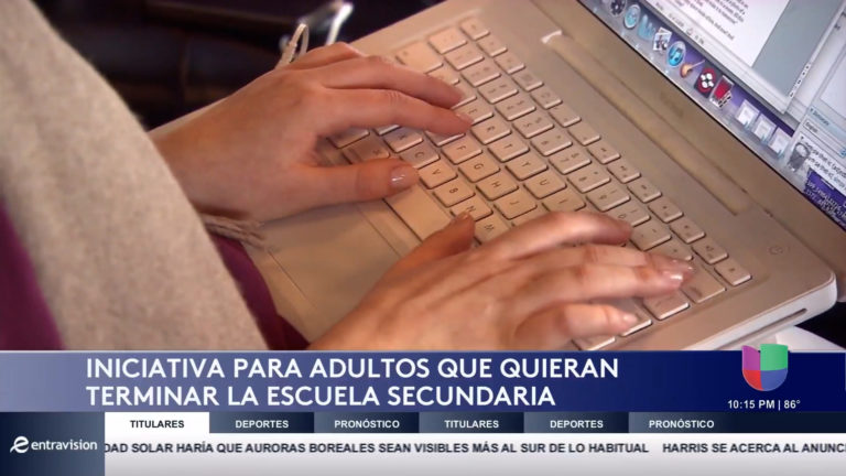 Región One Ofrece Diplomas de Preparatoria Gratuitos para Jóvenes de 18 a 25 Años