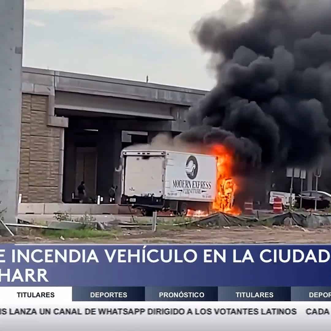Incendio Vehicular Detiene Tráfico en Texas: Autoridades Investigando
