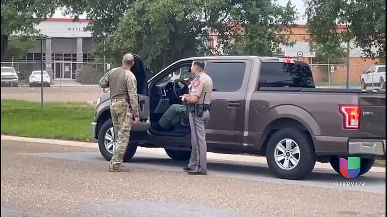 Tiroteo en Weslaco Involucra a Oficial y Deja un Muerto: Investigan las Causas