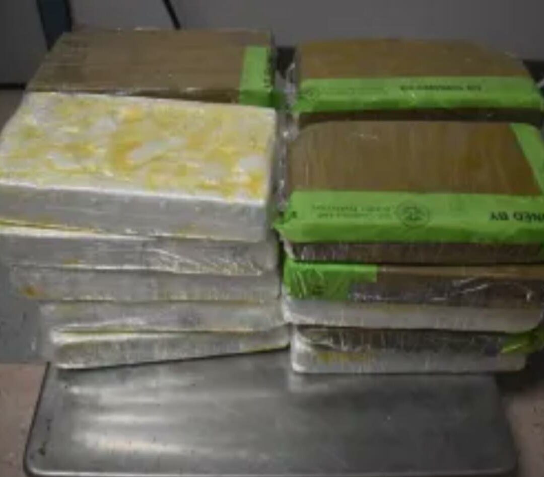 Decomisan 46 Libras De Cocaína en Puente Internacional Los Indios