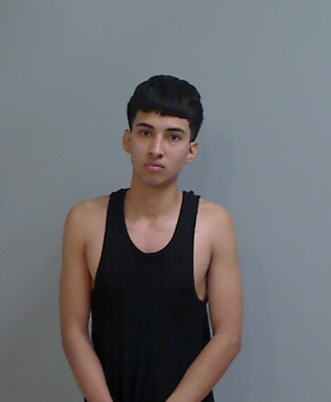 Arrestan en el Puente de Progreso a Joven Acusado de Agresión Sexual a un Menor