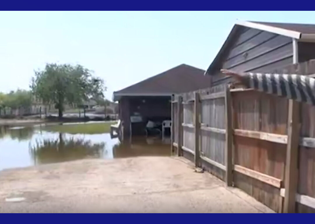 Familia de Edinburg se enfrenta a los estragos que la tormenta dejo en su hogar