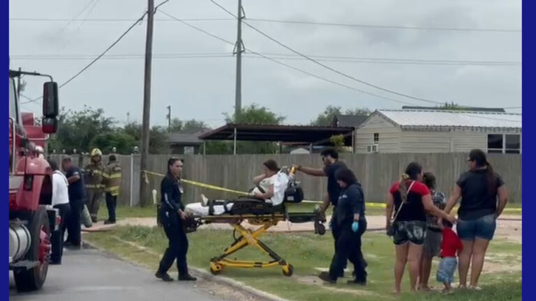 Se registra incendio en Donna, una madre embarazada y sus cuatro hijos pierden su hogar