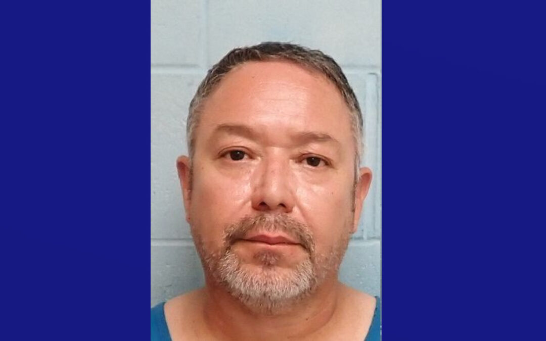Hombre enfrenta cargos por choque que dejó a motociclista gravemente herido en McAllen