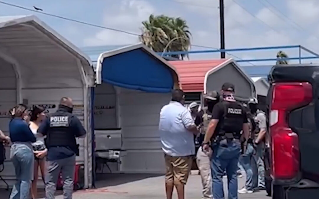Operativo de ICE en la pulga de Álamo termina con seis arrestos