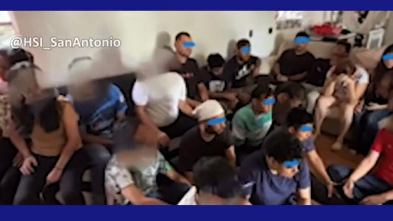 Descubren casa de seguridad en el Valle de Texas; ICE detiene a 16 migrantes indocumentados