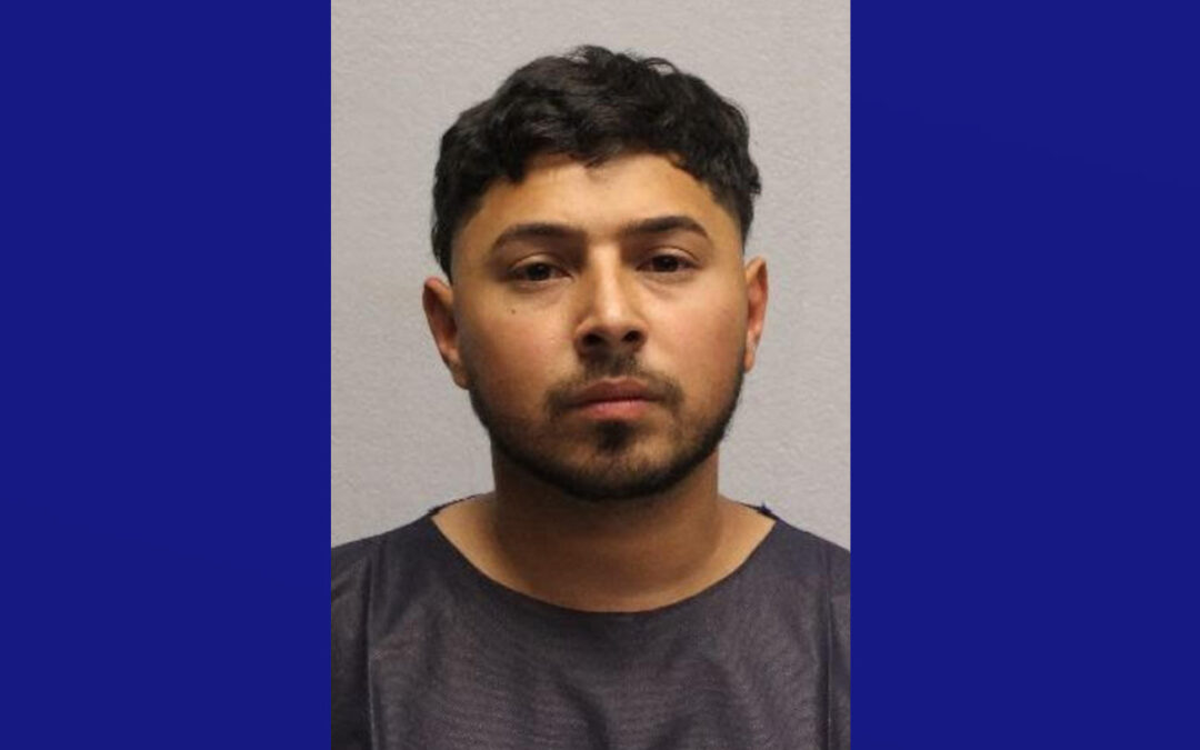 Hombre arrestado por abandonar a su hijo en Edinburg