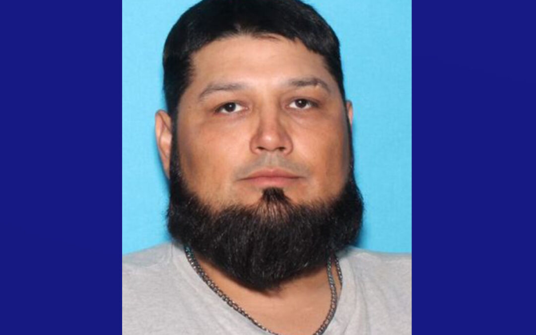 Buscan a hombre acusado de conducta indecente con un menor en McAllen