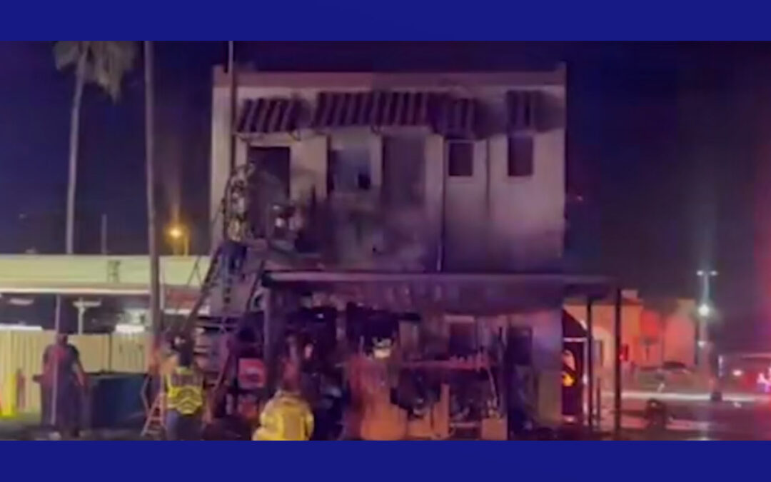 Incendio en Weslaco: Bomberos luchan contra fuego en Restaurante Sevilla Coffee