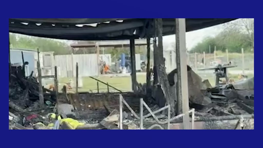 Incendio en Edcouch: Familia pierde su hogar y pide ayuda