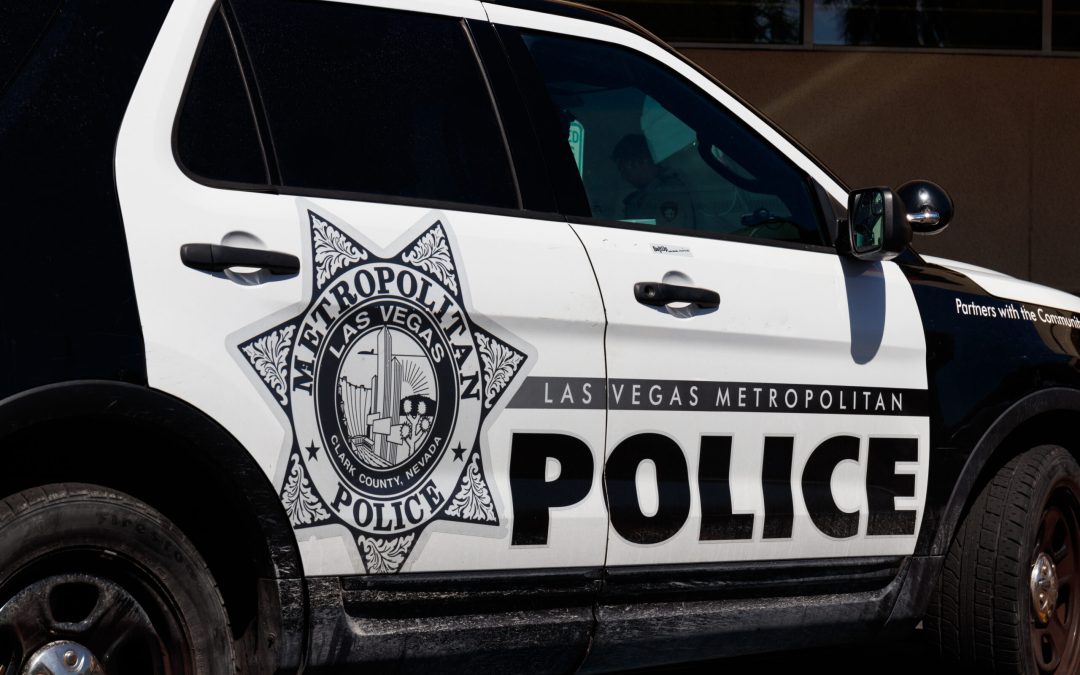 Arresto de Oficial de Policía de LVMPD por Violencia Doméstica y Obstrucción de Justicia
