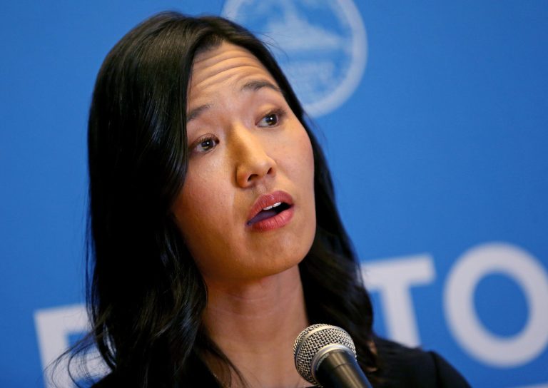 Boston Lanza Programas Bilingües y Cuidado Escolar para Apoyar a Familias Trabajadoras