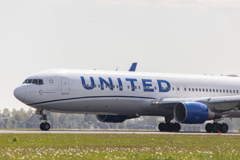 United Airlines Lanza Wi-Fi de Alta Velocidad en Vuelo desde el Aeropuerto Internacional de Denver