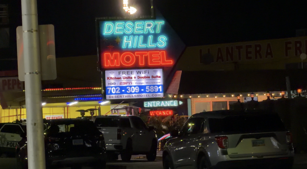 Investigación en curso tras el asesinato de una mujer en motel de Fremont Street