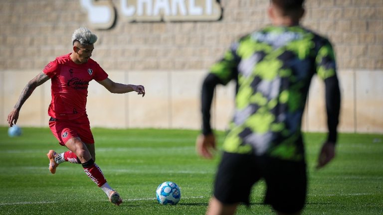 Atlas Golea al Necaxa: Pochito González Brilla y Se Prepara para el Clásico Tapatío