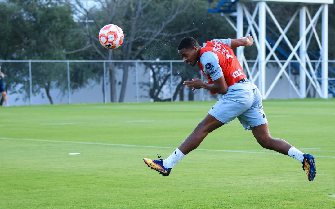 Anthony Martial se ausenta del entrenamiento con Rayados: descubre la razón