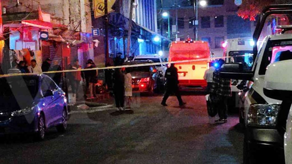 Tiroteo de Motosicarios en Restaurante de CdMx Deja un Muerto y un Herido
