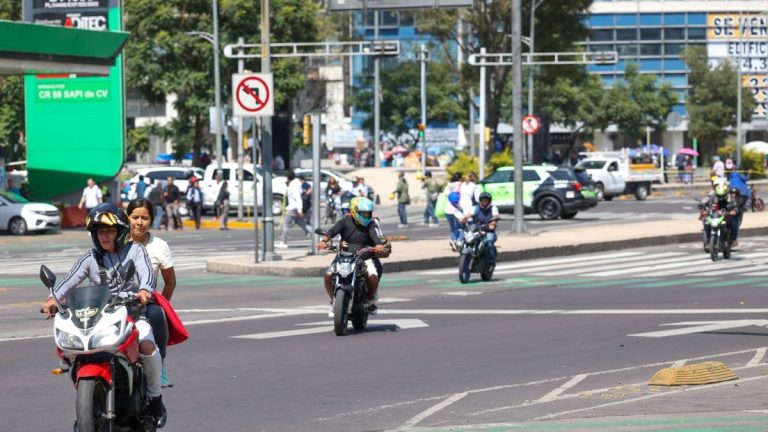 Hoy No Circula en CdMx y Edomex: Descubre qué autos descansan este 31 de diciembre de 2025