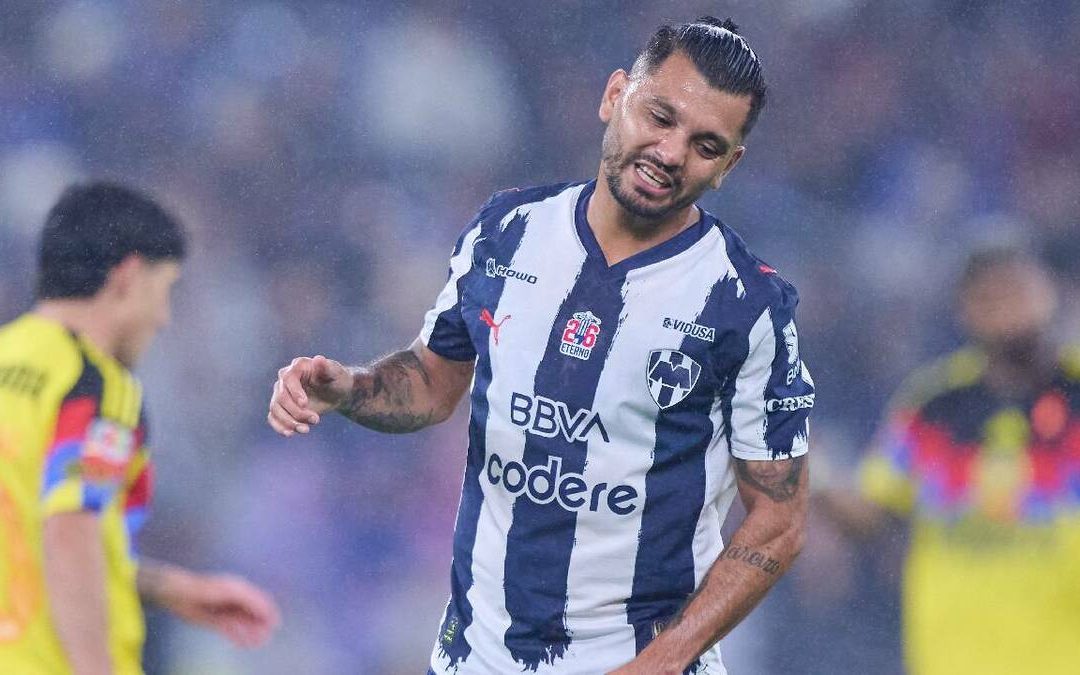 Tecatito Corona se pierde la Semifinal de Vuelta contra Toluca