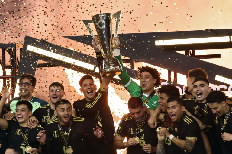 La Victoria del Tri en la Copa Oro: Un Respiro de Esperanza para los Mexicanos en Estados Unidos