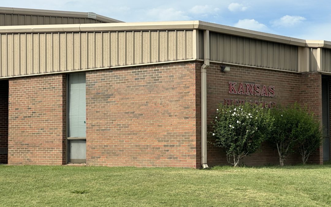 Distrito Escolar de Kansas Anuncia Finalización Anticipada del Semestre por Aumento de Enfermedades