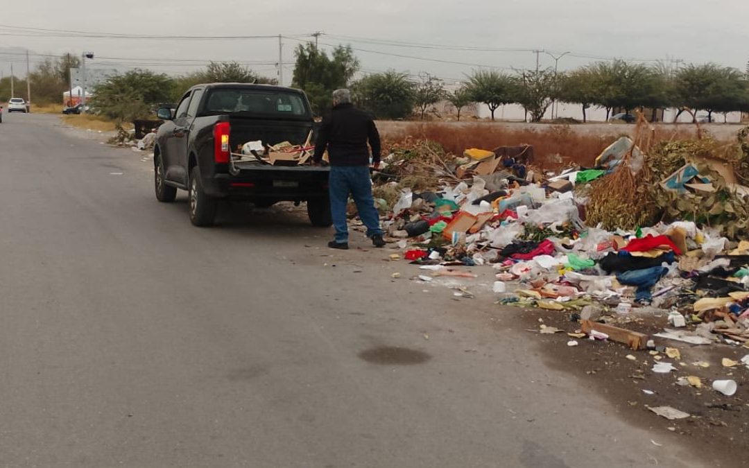 Detención de tres por arrojar basura en Monterreal, Torreón: Un llamado a la ecología
