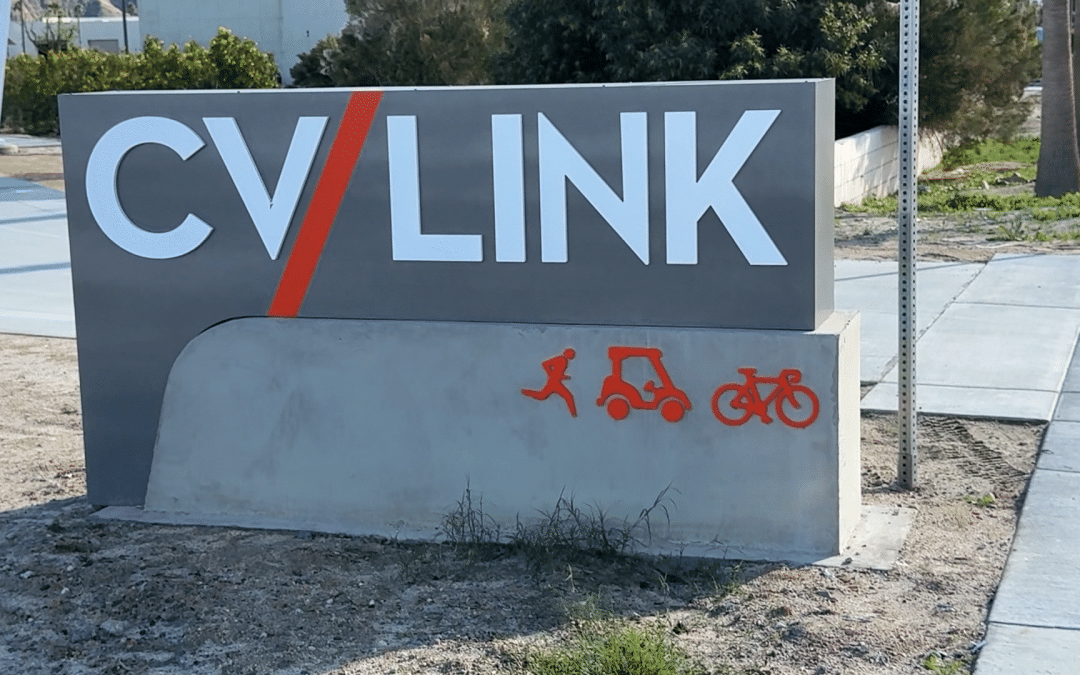 Policía de Palm Springs Investiga Apuñalamiento en CV Link: Buscan al Sospechoso