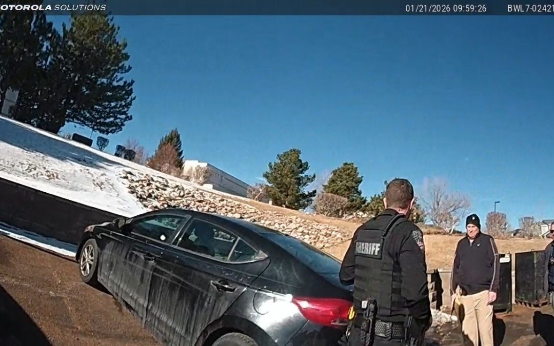 Robo de Vehículos en Centennial: Patrulla Policial Robada al Estar Encendida
