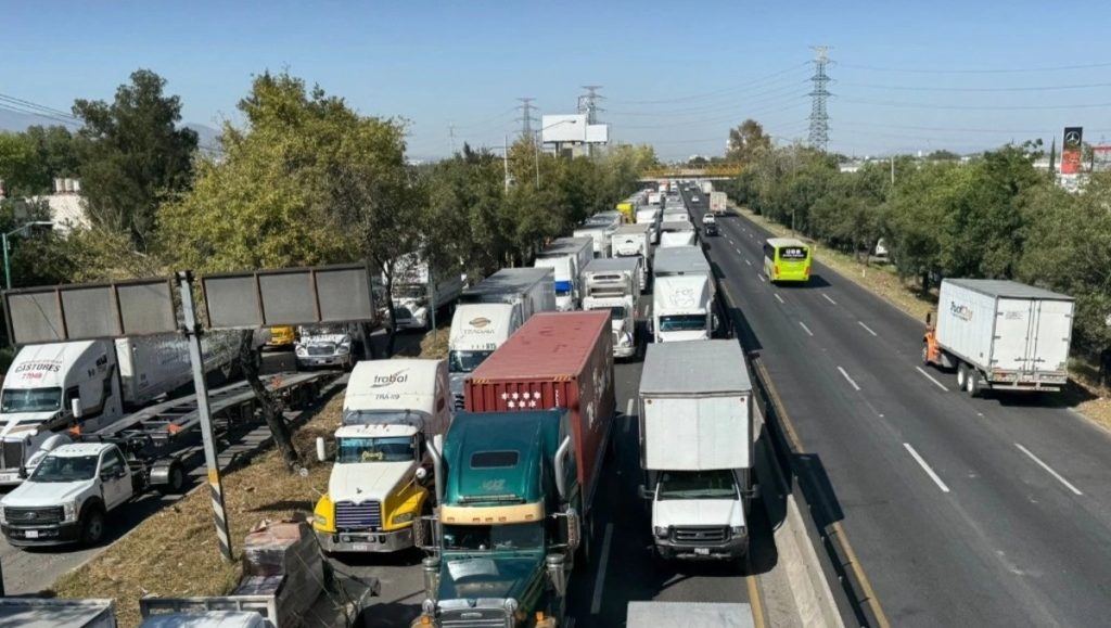 Actualizaciones EN VIVO de la Autopista México-Querétaro: Choques y Cierres Viales hoy 5 de enero