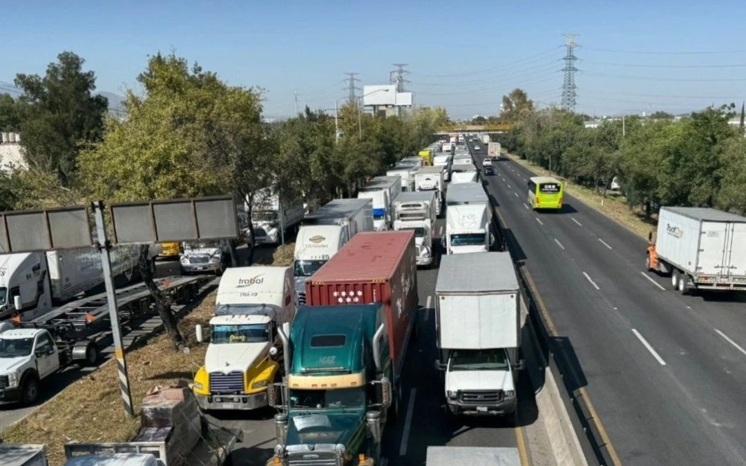 Actualizaciones EN VIVO de la Autopista México-Querétaro: Choques y Cierres Viales hoy 5 de enero