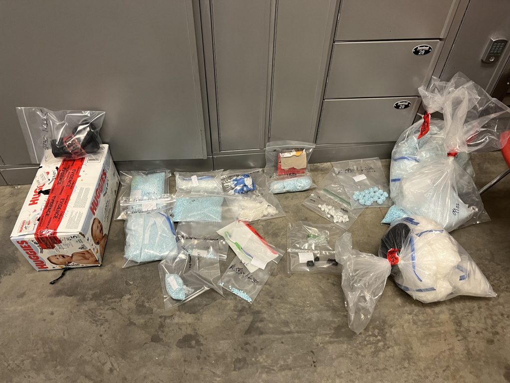 Decomiso de Fentanilo y Metanfetamina en Commerce City: Más de 34 Libras Aseguradas en Operativo Policial
