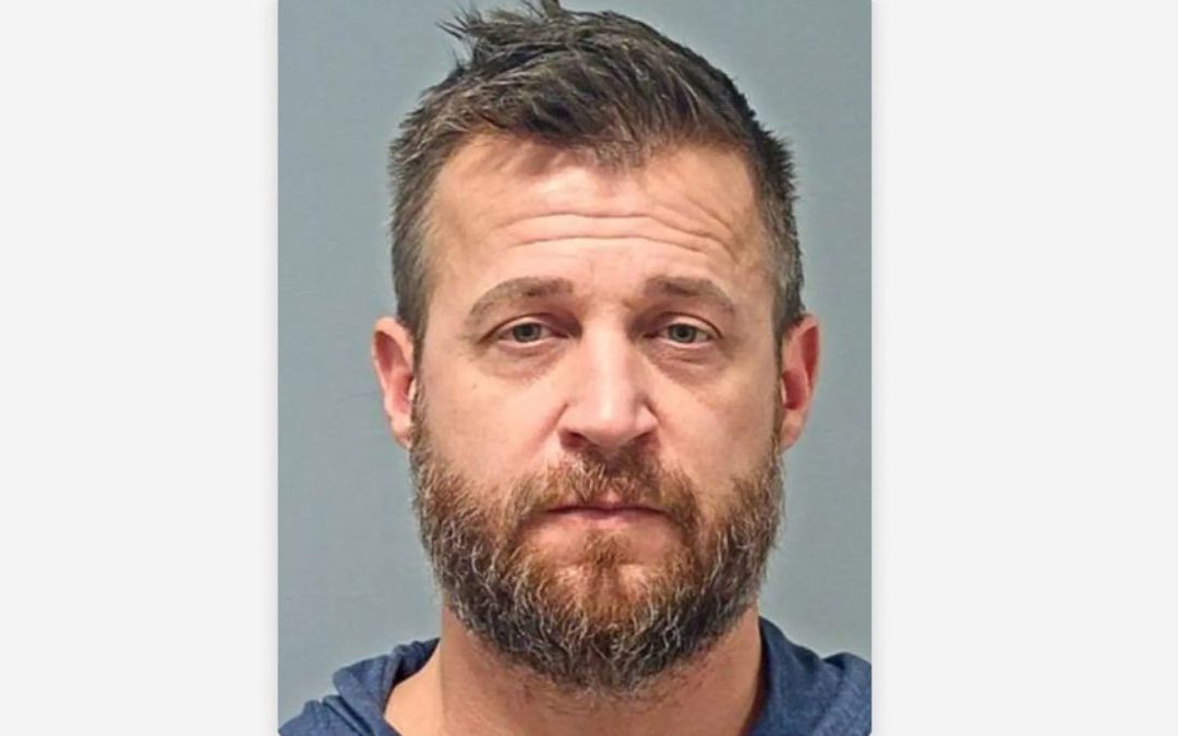 Detención de exestrella de Reality Show en McAllen por Abuso de Menores y Animales
