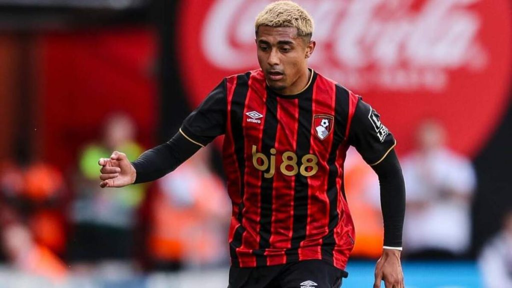 Julián Araujo se une al Celtic tras su salida del Bournemouth