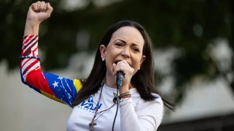 María Corina Machado Urge una Transición Política Inmediata en Venezuela: ‘Llegó la Hora de la Libertad’