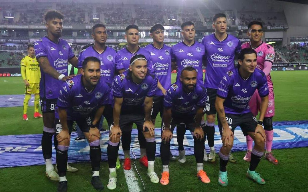 Mazatlán FC Envía Mensaje por el Año Nuevo: Aficionados Se Burlan del Equipo