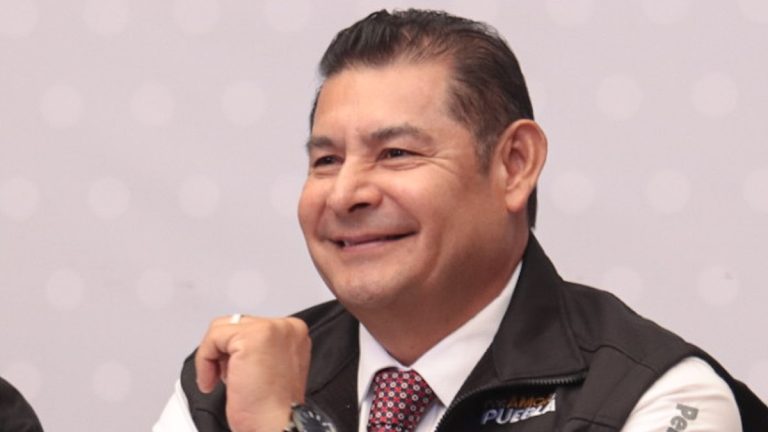 Armenta Critica la Falta de Acción de Alcaldes en el Triángulo Rojo Contra Deshuesaderos de Vehículos