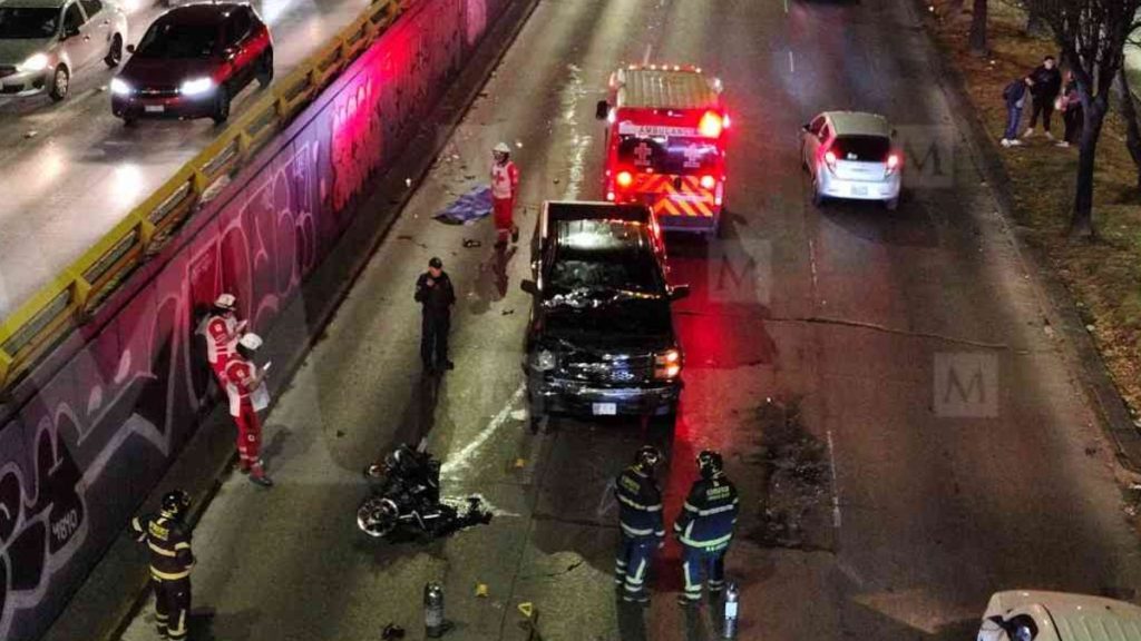 Motociclista Muerto Tras Choque con Camioneta en el Circuito Interior de CdMx