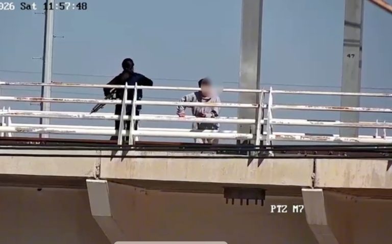 Heroico rescate: Policías de Tlaquepaque salvan a mujer en la Central Nueva