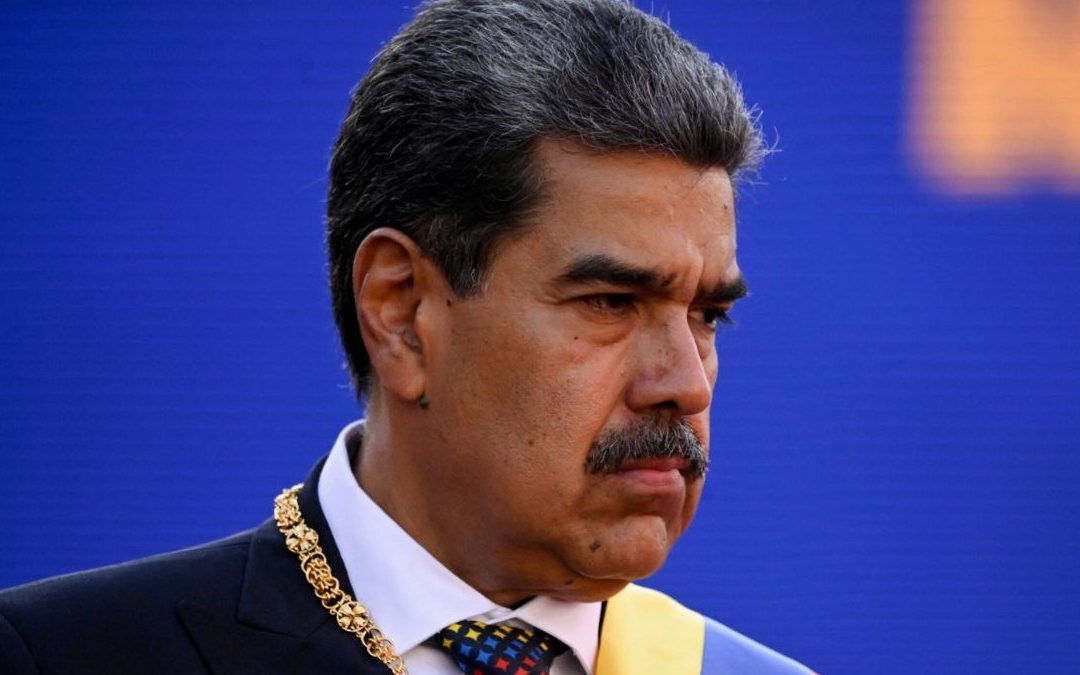 Venezuela: La Unión Europea Ataca Base Militar y Detiene a Nicolás Maduro