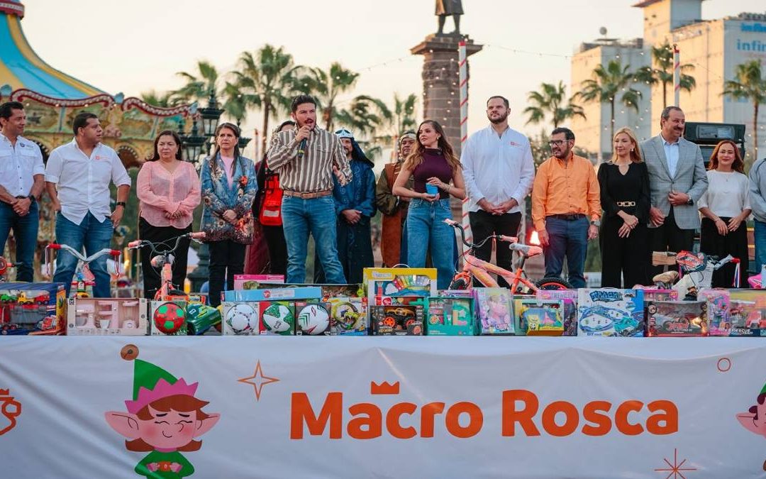 Celebración del Día de Reyes en Nuevo León: Macro Rosca y Regalos para Niños