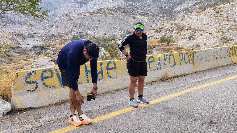 ¡Pareja lagunera se prepara para el Maratón Lala 2023!