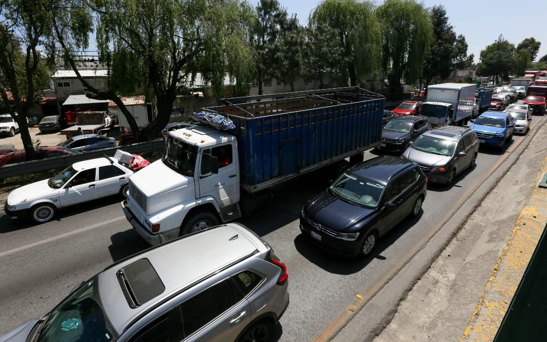 Hoy No Circula en CdMx y Edomex: Descubre qué Autos Descansan el 4 de Enero de 2026