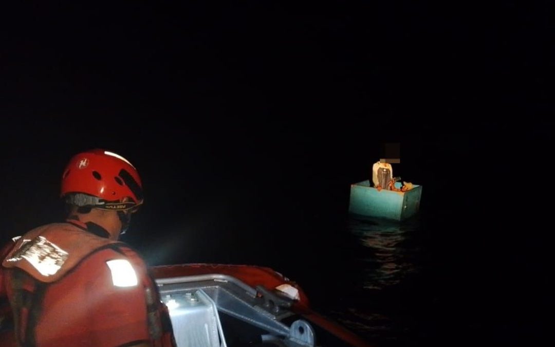 Rescate de Náufragos en Chiapas: Marina Salva a Tres Tripulantes de Embarcación Pesquera