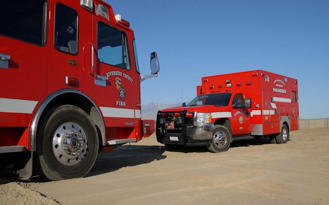 Incendio en Desert Hot Springs desplaza a 12 personas y moviliza a los bomberos