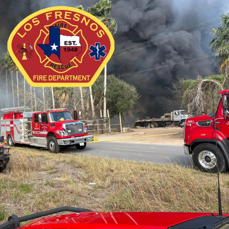 Autoridades del Condado Cameron responden a incendio de gran magnitud en Bayview