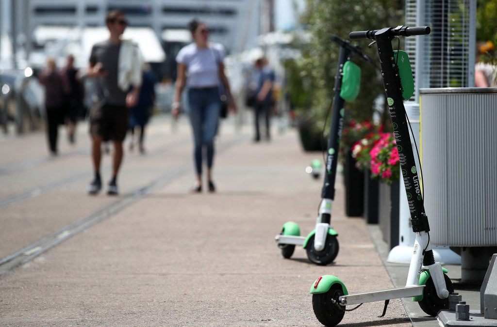 Denver Scooters y Bicicletas: Ciudad Enfrenta Desafíos en la Transición del Modelo de Transporte