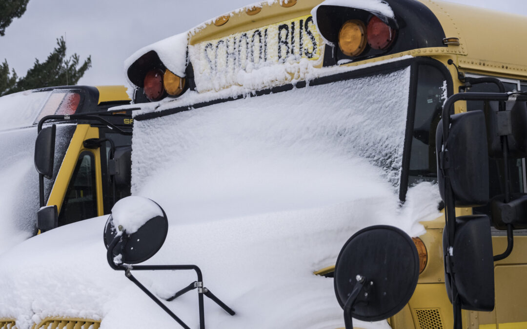 Escuelas Cerradas en Massachusetts: Impacto de la Tormenta Invernal Este Miércoles