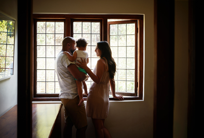 El Alto Costo de Criar Hijos y Su Variación en EE.UU.