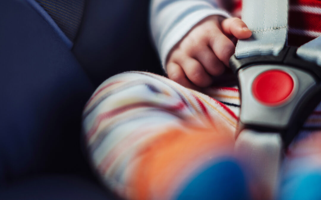 Aumento de Lesiones Infantiles en Colorado por Uso Incorrecto de Cinturones y Asientos de Auto